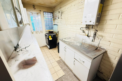Casa Para Remodelar, 3 Dormitorios, 2 Baños, La Florida