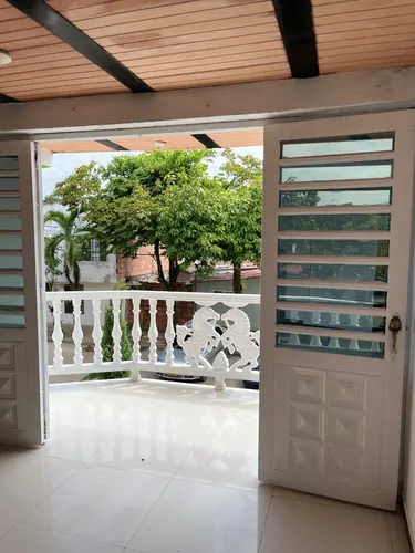 Excelente Ubicacion Casa Esquinera Frente A Parque V/cio-meta Brr San Antonio