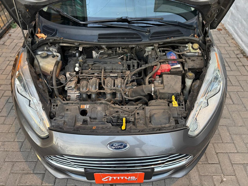 Ford Fiesta Kinetic 1.6 Titanium Powershift 120cv