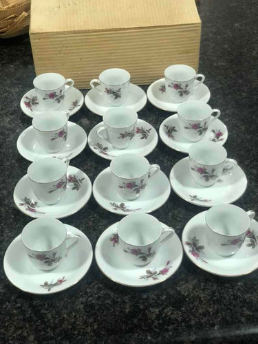 Imagen 6 de 8 de Tazas De Café Nuevo En Su Caja