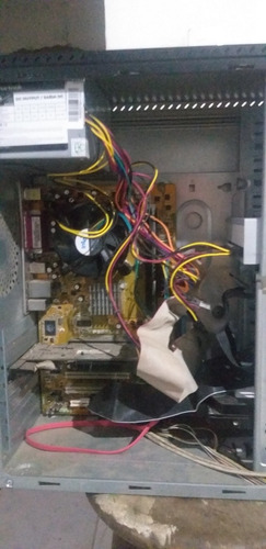 Computador Pentium 4 E Monitor LG 15 De Tubo Funcionando