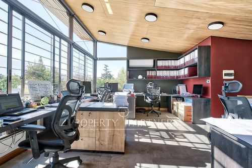 Espectacular Casa Comercial En El Golf ( Uf/m2 90)