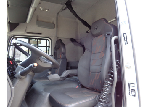Mb 2430 Atego Baú Ñ Mb 2425 - Mb 2426 - Mb 2429