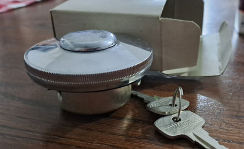 Tapon De Nafta Con Llave De Yamaha Yb50 Nuevo