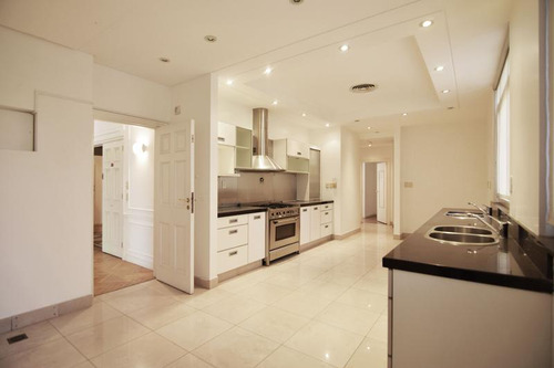 Edificio De 4 Pisos - Venta En Block - Ideal Embajada - Máxima Categoría En Belgrano R