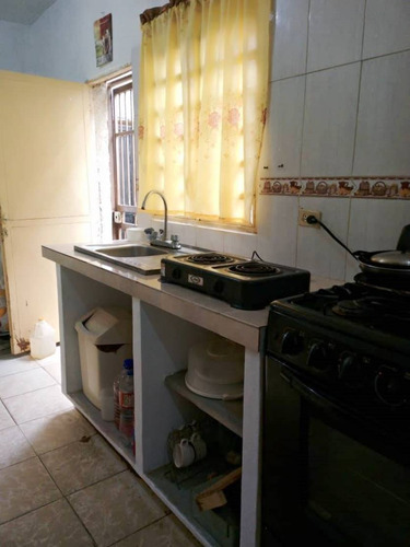 Venta De Casa Urb. Bella Florida, Los Caobos