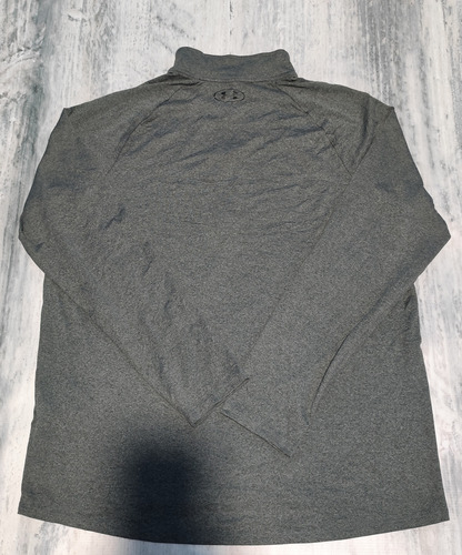 Remera Underarmour Manga Larga Medio Cierre (Usado)
