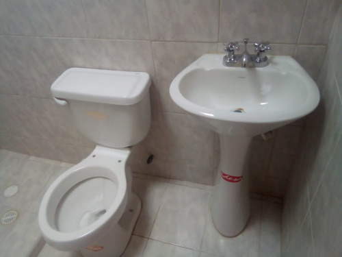 Imagen 3 de 5 de Casa En Venta Urb. Roca Del Norte Barquisimeto