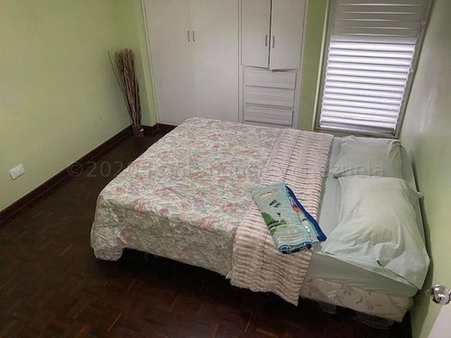 Imagen 11 de 17 de Livy Ramírez Vende Apartamento En Los Naranjos Del Cafetal Mls #23-2690