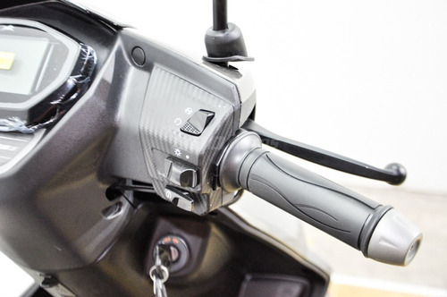 Imagen 11 de 22 de Moto Tvs Ntorq 125 Scooter Con Conecion Bluetoth 0km 2023