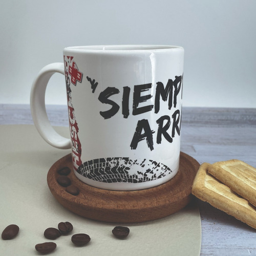 Imagen 4 de 6 de Taza De Ceramica Bujias Hescher Modelo Auto