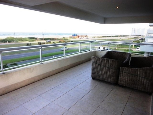 Venta Apartamento 3 Dormitorios Playa Brava, Punta Del Este