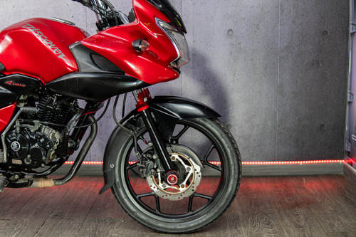 Bajaj Discover 150 2016