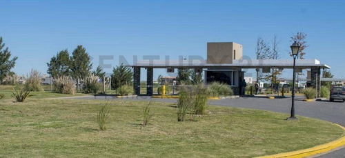 Imagen 6 de 30 de Lote En Venta En San Sebastian Área 10 Al Agua