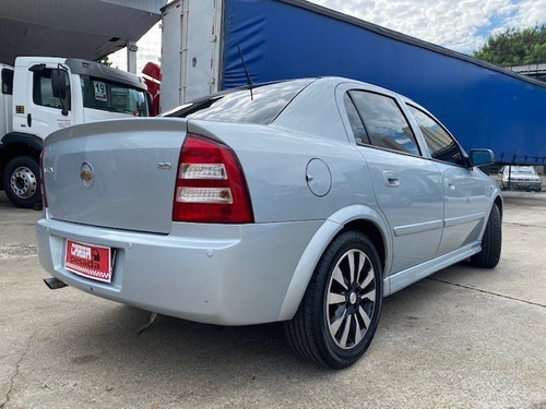 Gm Astra Sedan Advantage 2.0 C/ar = Passat Azera Civic