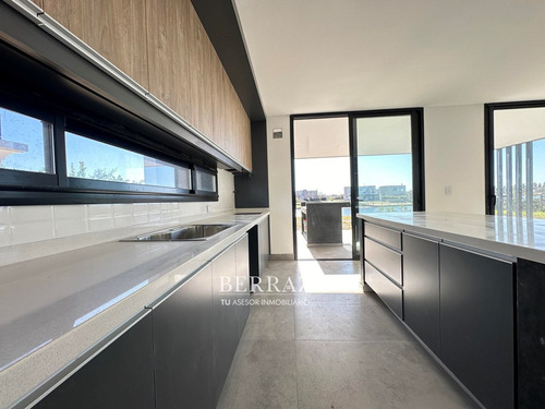 Casa Venta 5 Ambientes A La Laguna En Barrio San Matías Area 5 Escobar Lote De 974,75 M2