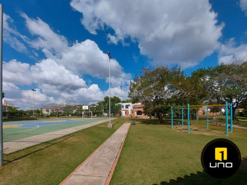 Imagen 16 de 20 de Linda Y Amplia Casa En Condominio Zona Urubo