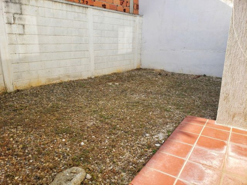 Imagen 21 de 30 de Casas En Venta Av Intercomunal Cabudare 21-11981 /m