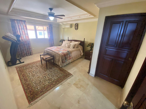 Imagen 15 de 21 de Los Cacicazgos, Av. Anacaona - Penthouse En Venta/alquiler - Pisos 7 Y 8 Con Vista Al Mar 4 Parqueos Pisos En Mármol 4 Habitaciones 4.6 Baños Terraza Techada Y Destechada Gazebo Con Bar Y Techo