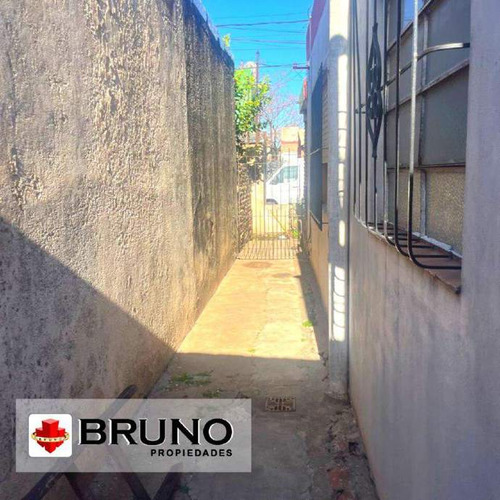 Casa En Venta En Mariano Acosta