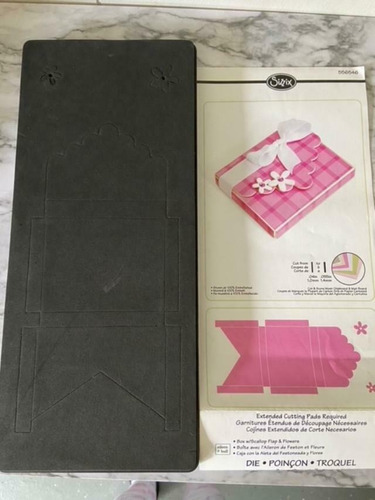 Sizzix Suaje Extra Grande Extendido Caja Scalopada Y Flores