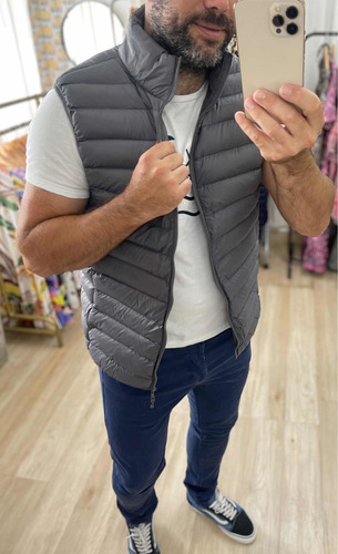 Imagen 5 de 10 de Chaleco Simil Pluma Ultraliviano Hombre The Big Shop