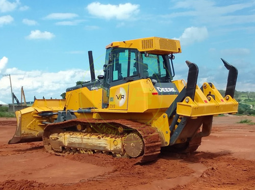 Trator De Esteira John Deere 750j Ano 2022 Com 1.879 Horas