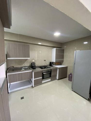 Solo Clientes Marialba Giordano Apartamento En Venta En Valles De Camoruco 92 M2 Mag917321