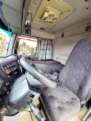 Imagem 13 de 15 de Volvo Vm 240
