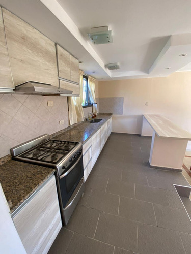 Imagen 9 de 27 de Casa Con Pileta Para 10 Personas, Hermosa Vista Al Lago