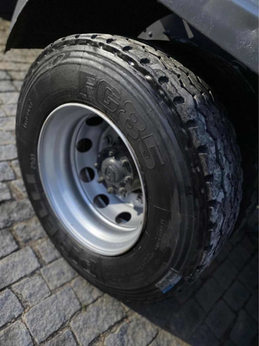Imagem 7 de 12 de Volvo Vm 260 Tracado