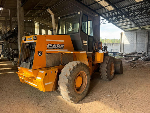 Pa Carregadeira Case W20