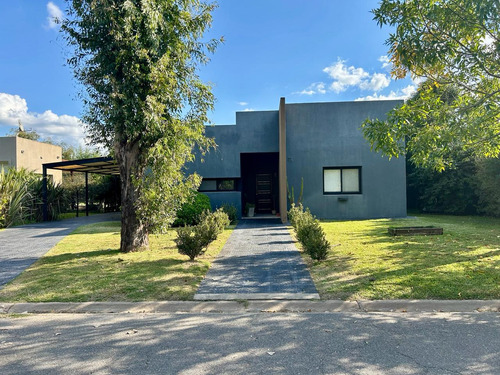 Casa En  Alquiler En El Recodo