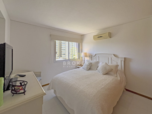 Apartamento En Venta En Brava Punta Del Este, 2 Dormitorios, 2 Baños