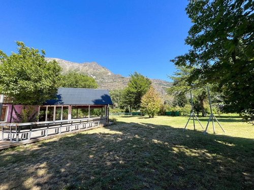 Complejo Turístico En El Hoyo Chubut