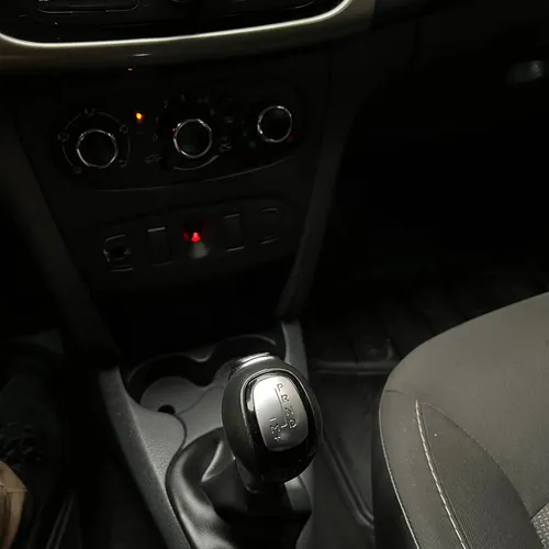 Renault Logan EXPRESSION AT 1.6CC 16V 2019