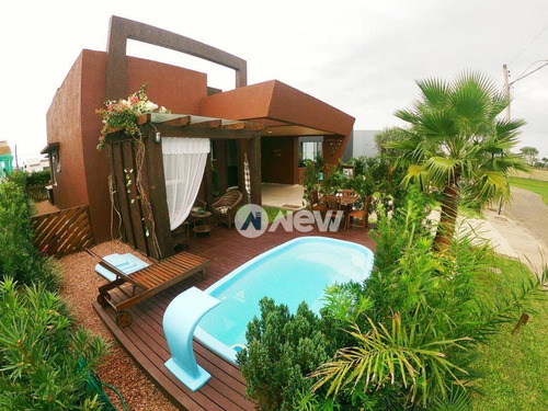 Imagem 1 de 11 de Casa Com 3 Dormitórios À Venda, 167 M² Por R$ 980.000,00 - Zona Nova - Capão Da Canoa/rs - Ca3067