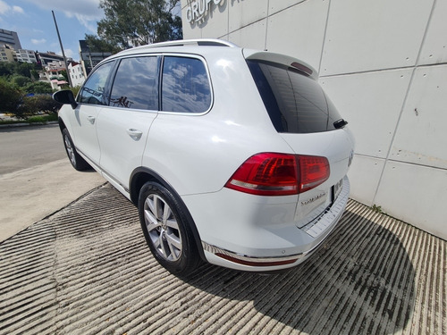 Imagen 7 de 11 de Volkswagen Touareg 4.2 V8 Fsi At 2016