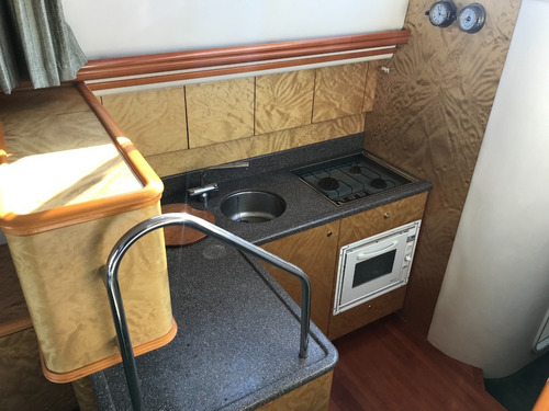 Imagen 11 de 15 de Crucero Princess 36 Volvo D 2 X 230hp Linea Ejes England 97