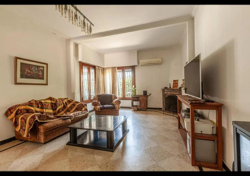 Venta Quinta 5 Ambientes Pileta, Jardin, Quincho Lote 10x48. Padua