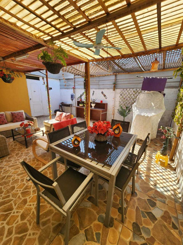 Amplia Y Elegante Casa En Alto Hospicio (85161)