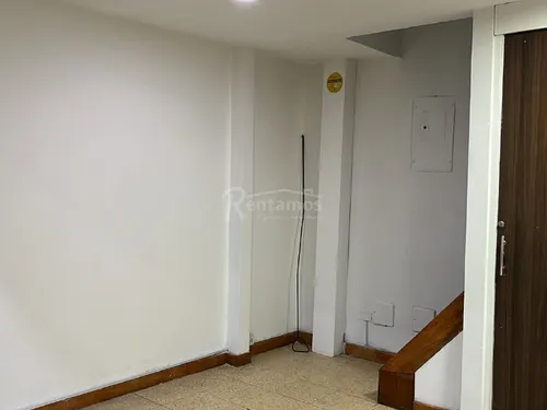 Local En Arriendo En Centro. Cod A1381