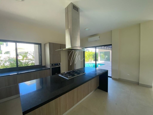 Imagen 6 de 30 de Lagos Del Sol, Casa En Venta En Cancún
