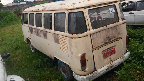 Imagem 2 de 6 de Volkswagen Vw Kombi Bus Van Antiga Partes Peças Sucata
