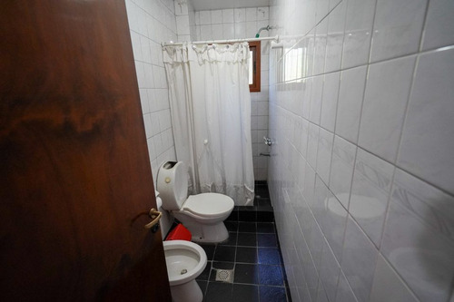 Imagen 22 de 30 de Venta , Casa Con Parque Y Pileta Parque Leloir, Ituzaingo