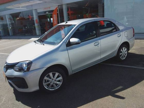 Toyota Etios 1.5 X Plus Sedan 16v Flex 4p Automático