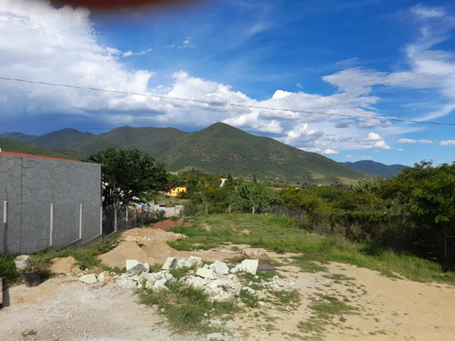 Venta De Bonito Y Centrico Terreno En Oaxaca (san Andrés Huayapam)