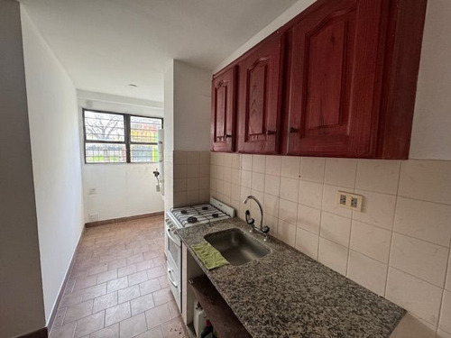Departamento En Venta De 2 Dormitorios En José Hernández