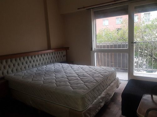 Departamento De 2 Amb A La Calle Con Balcon En Venta -