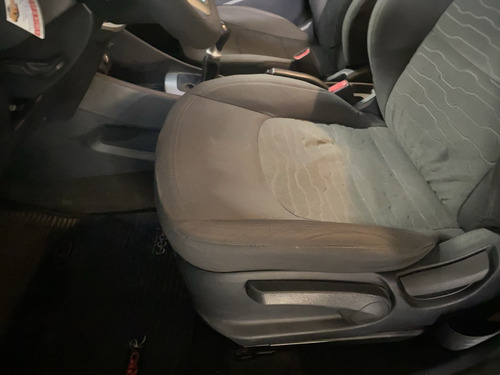 Imagen 15 de 23 de Kia Rio Summa